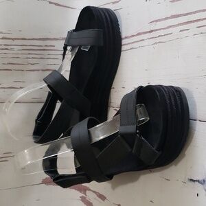 Call it Spring black foam open toe woman  platforms sandals size 7